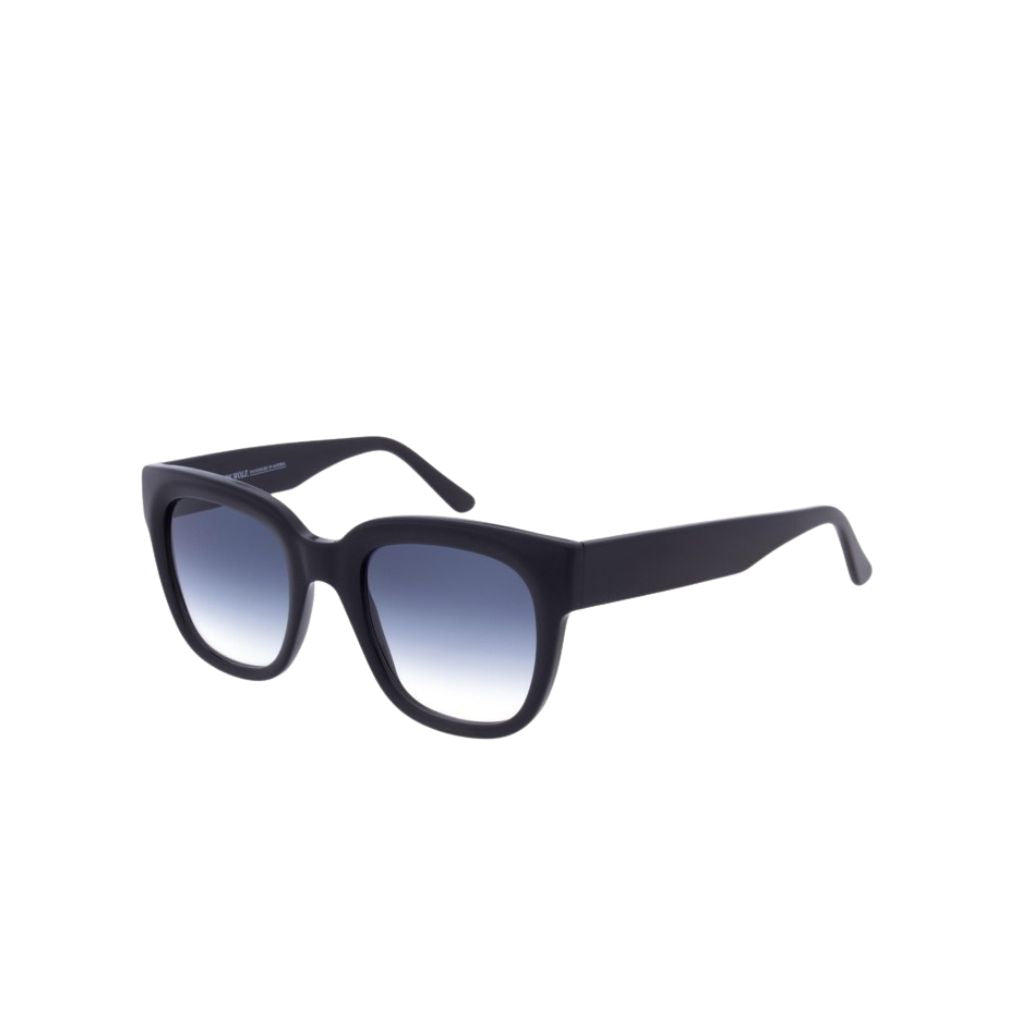 Seitenansicht der Andy Wolf Beech Sun Sonnenbrille – schwarze Acetatfassung mit blauen Verlaufsgläsern, erhältlich bei Optik Bartholomä München Maxvorstadt-Schwabing