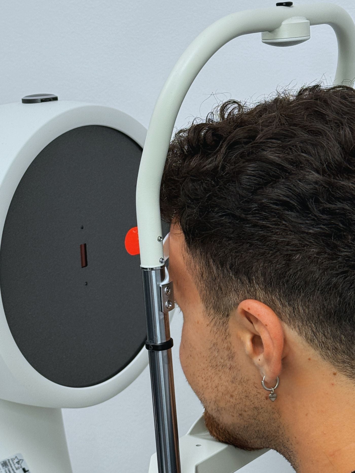 Augengesundheit und Vorsorge bei Brillen Schneider in München – optometrische Messungen für frühzeitige Erkennung und individuelle Betreuung