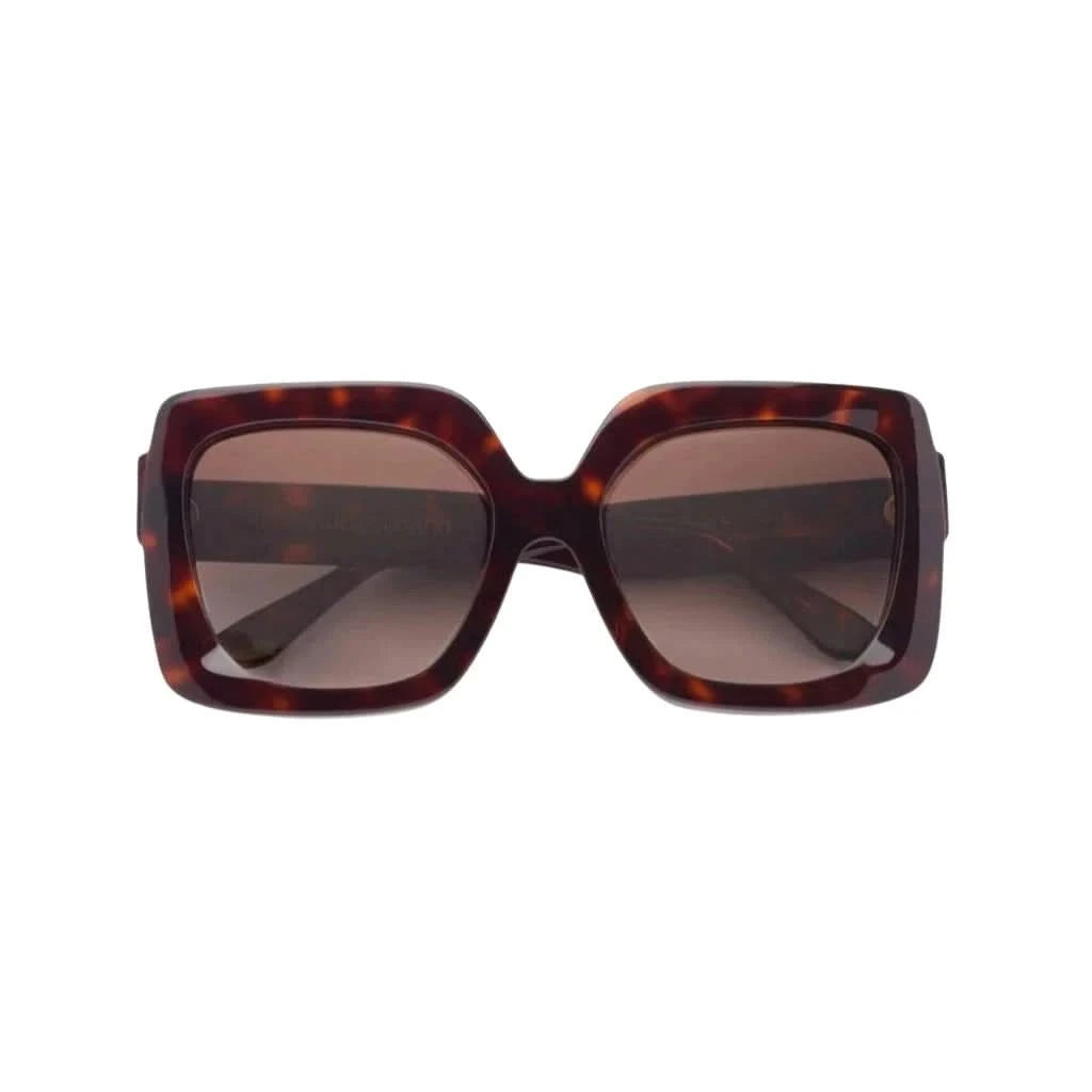 Elegante Emmanuelle Khanh Sonnenbrille Modell 5082 mit einem modernen Design. Diese Designerbrille ist jetzt bei Brillen Schneider, Ihrem Optiker in München, erhältlich.