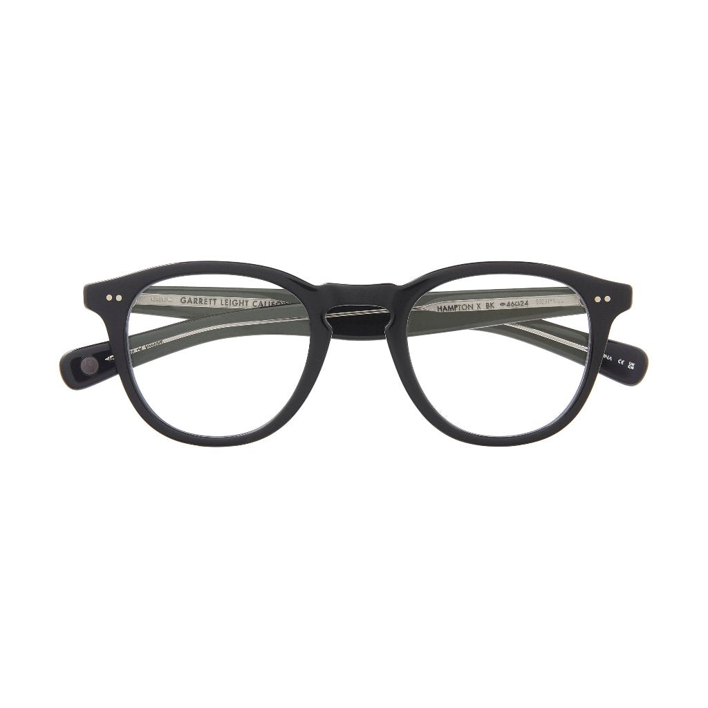 Frontansicht der Garrett Leight Brille, Modell Hampton X in der Farbe Black, erhältlich bei Optik Bartholomä in München. Schlichtes, elegantes Design in tiefem Schwarz für einen klassischen, aber modernen Look.