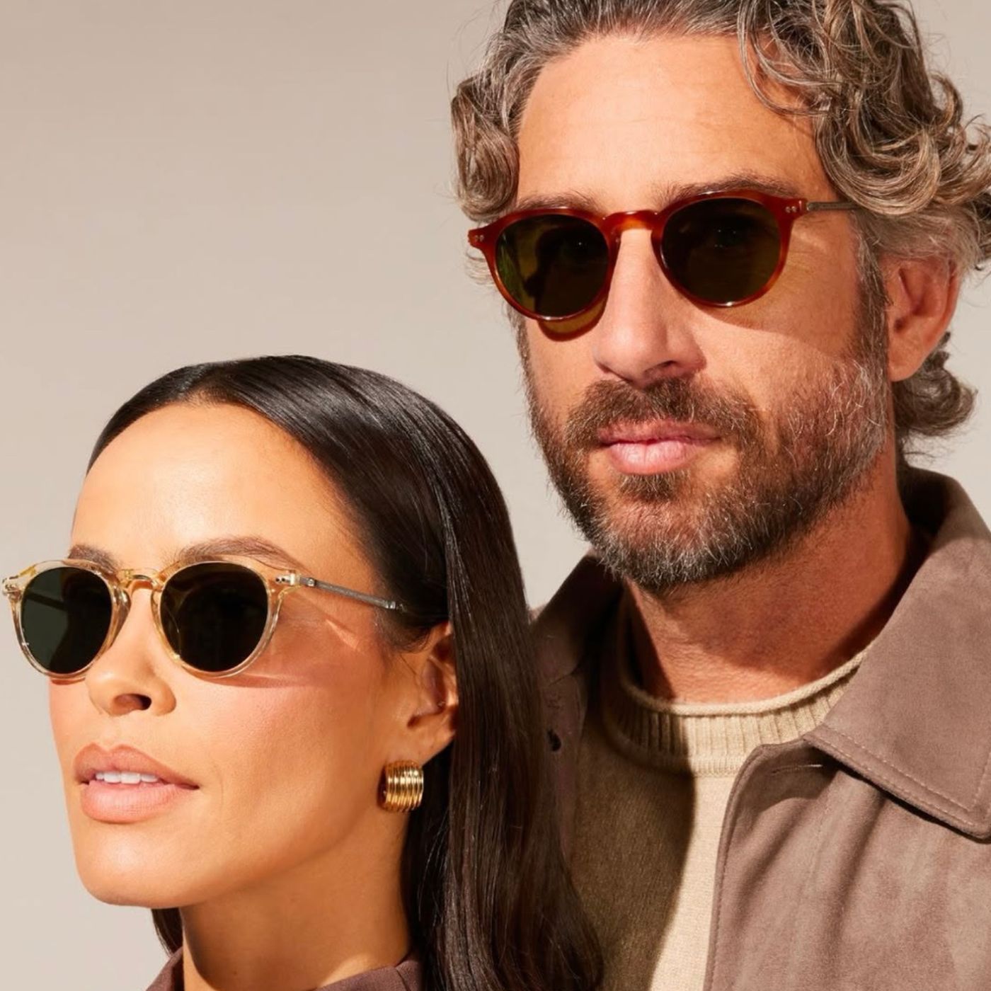 Sonnenbrille mit Gleitsichtgläsern von Brillen Schneider & Optik Bartholomä in München-Maxvorstadt – stilvoller UV-Schutz und klare Sicht in allen Entfernungen.