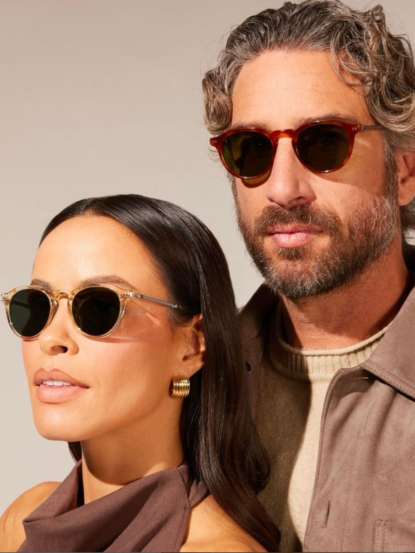 Sonnenbrille mit Gleitsichtgläsern von Brillen Schneider & Optik Bartholomä in München-Maxvorstadt – stilvoller UV-Schutz und klare Sicht in allen Entfernungen.