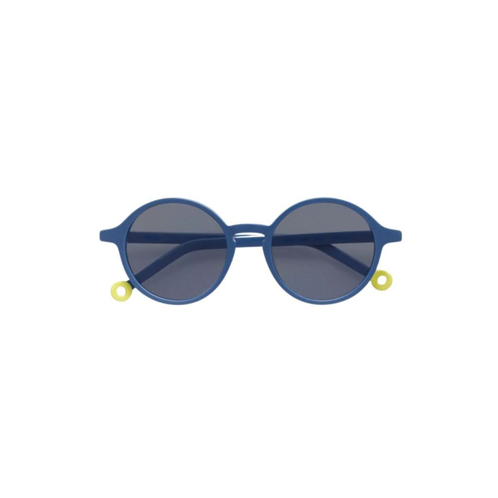 Vorderansicht der Kaleos Kids Gardner col. 2 Kinder-Sonnenbrille in Blau – erhältlich bei Brillen Schneider in München.