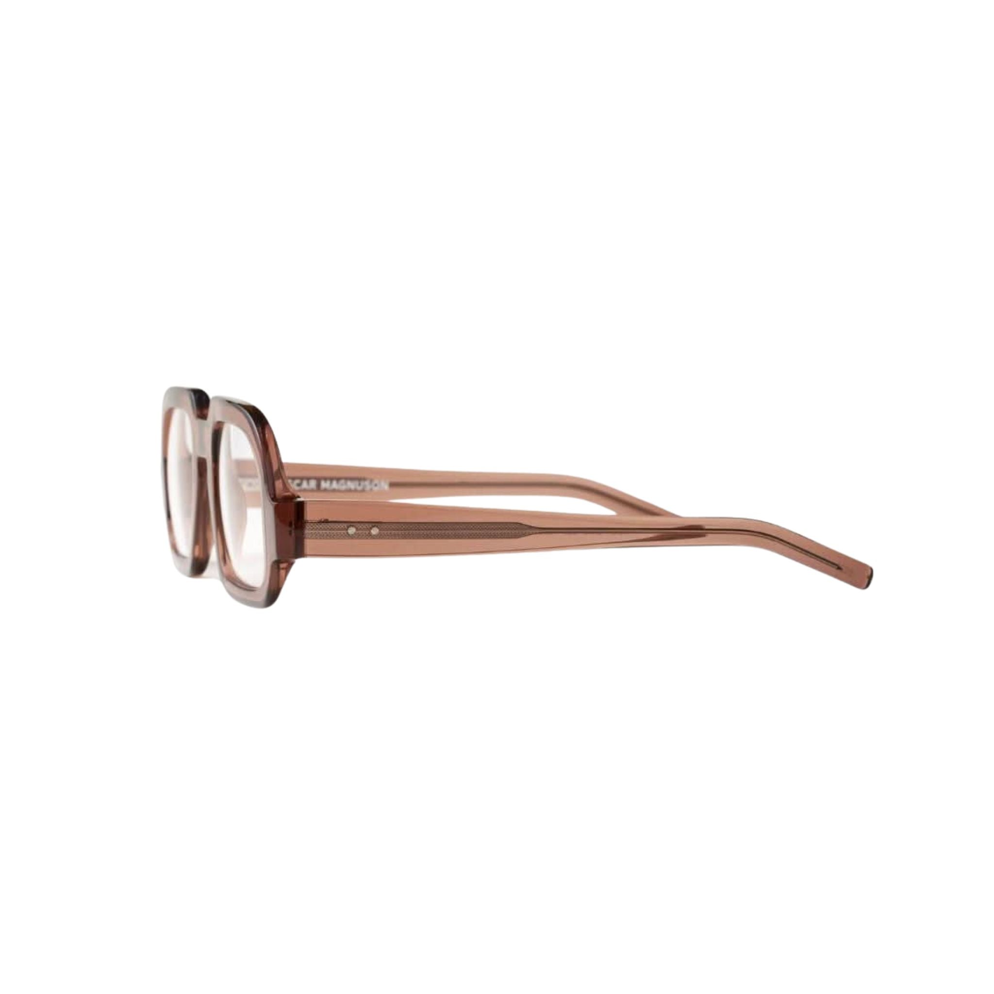 Entdecken Sie die nachhaltige Brille RUDY in desert taupe von Oscar Magnuson - jetzt bei Brillen Schneider in München.