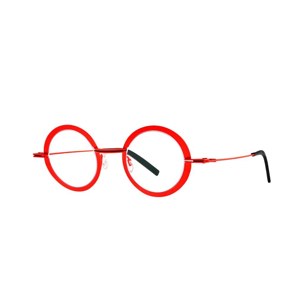 Theo Eyewear - Brille Crunchy 305 – Modernes, markantes Design mit hochwertigem Rahmen, erhältlich bei Brillen Schneider in München.