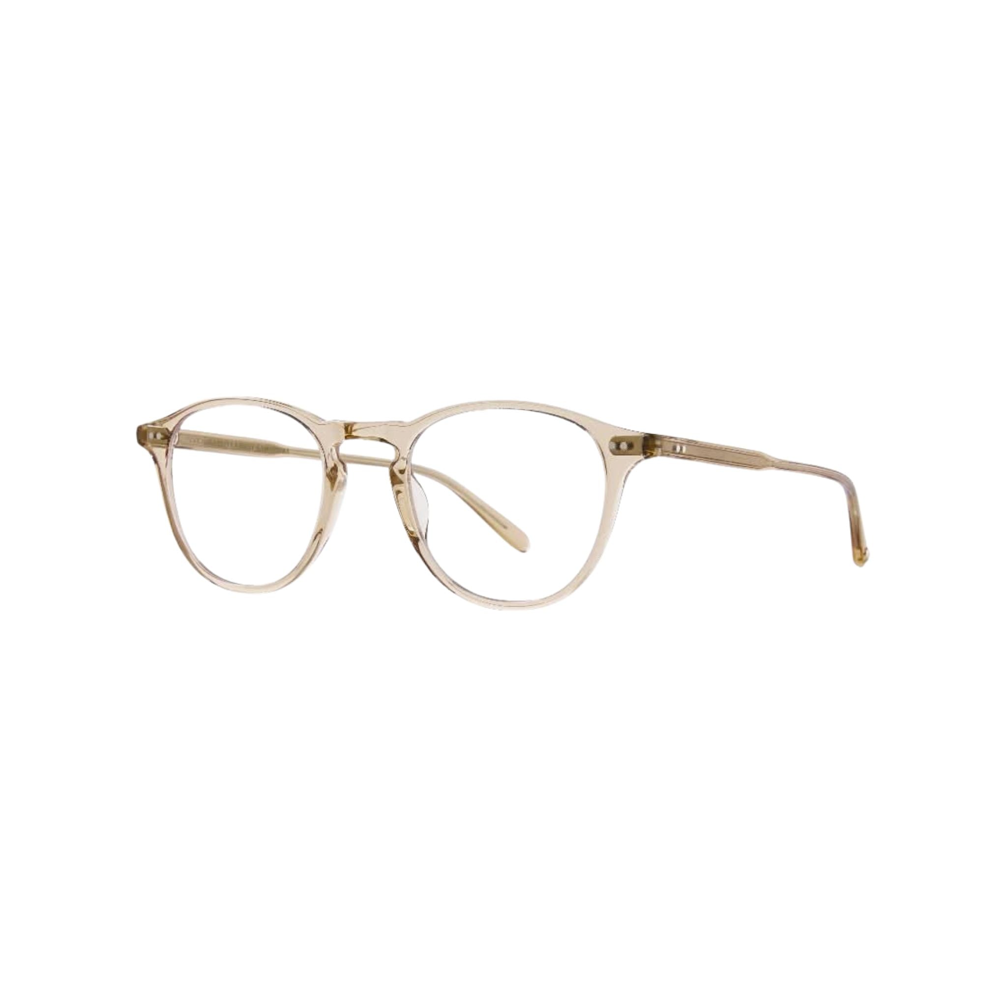 Detailansicht der Garrett Leight Brille, Modell Hampton X in der Farbe Brew, erhältlich bei Optik Bartholomä in München. Feine, transparente Verarbeitung in einem zarten Nude-Ton, der der Brille eine schlichte und zugleich edle Ausstrahlung verleiht.