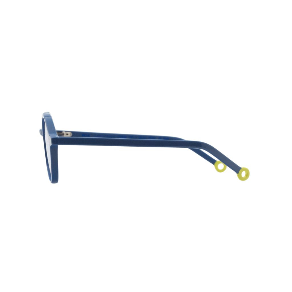 Detailaufnahme der hochwertigen Verarbeitung der Gardner col. 2 Kinder-Sonnenbrille – exklusiv bei Brillen Schneider in München erhältlich.
