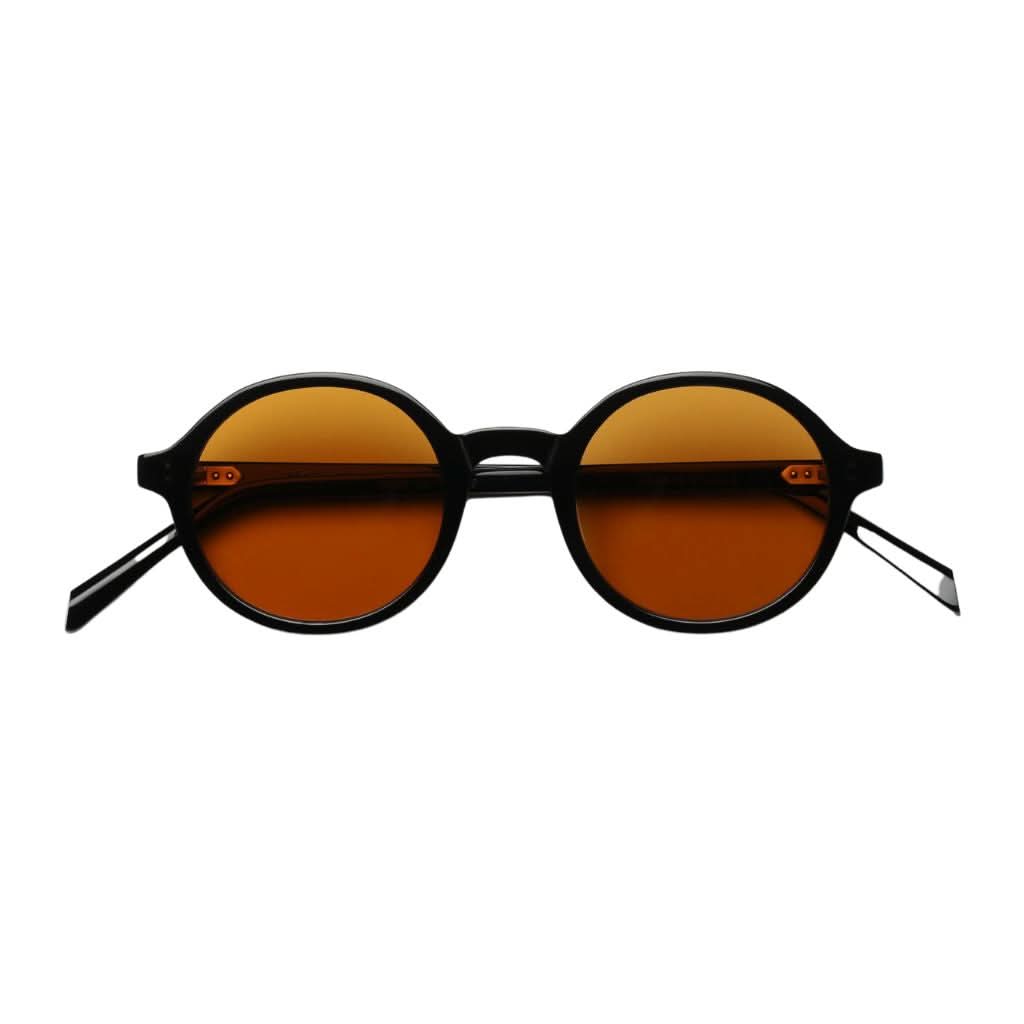 Lazare Studio KIPLING Sun Back in Black runde Sonnenbrille Panto schwarze Acetatfassung Amber Gläser München Optiker Brillen Schneider