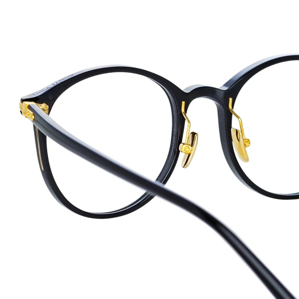 Die Linda Farrow Forster Black Designerbrille im eleganten, klassischen Design, erhältlich bei Brillen Schneider, Ihrem Optiker in München für exklusive Augenoptik.