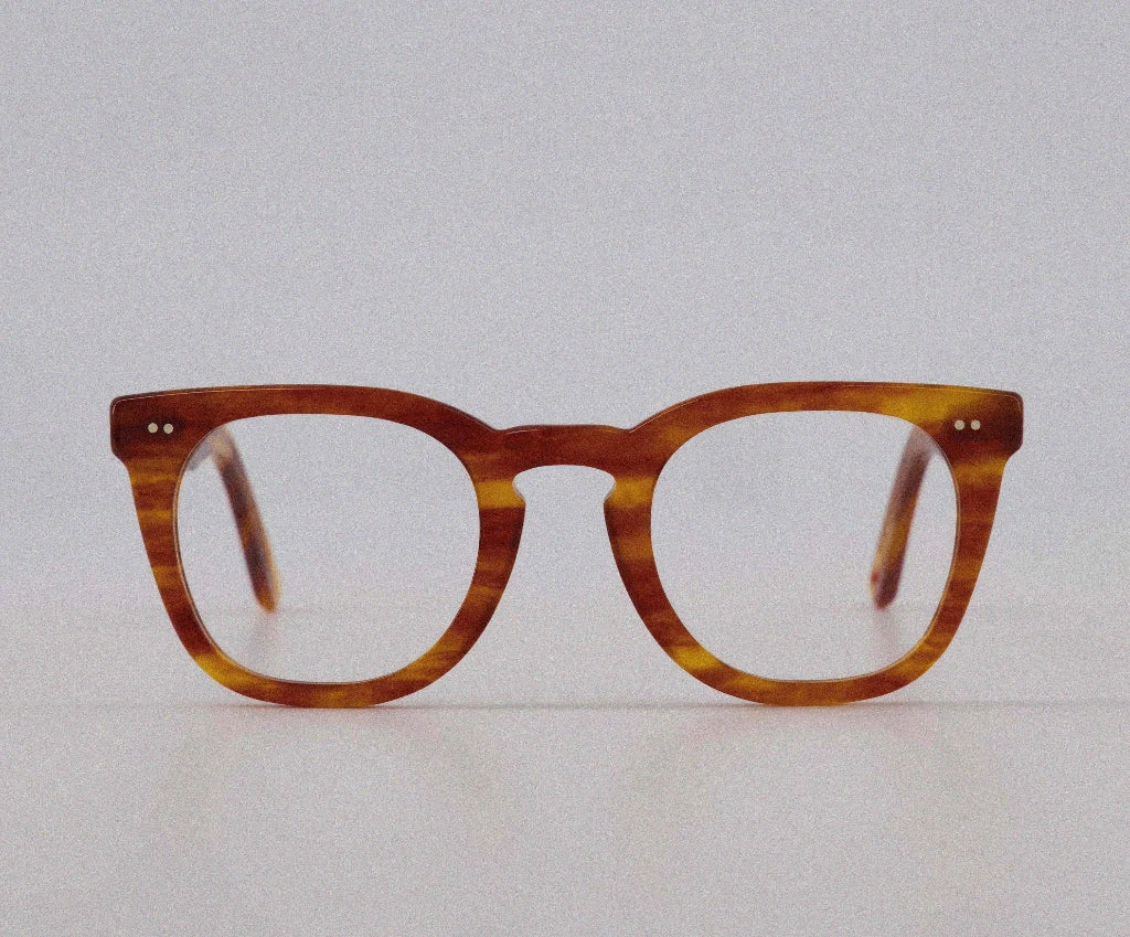 unettes Alf 22.13 Brown – elegante braune Brille mit edlem Design, erhältlich bei Brillen Schneider München. Ihr Augenoptiker für hochwertige Marken und besten Service.