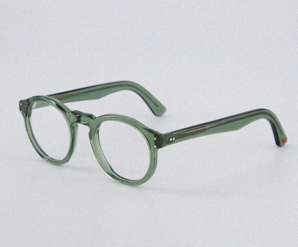 Alf Brille 23.22 Green – elegante grüne Brille aus robustem Material, exklusiv bei Brillen Schneider München für trendbewusste Augenoptik.