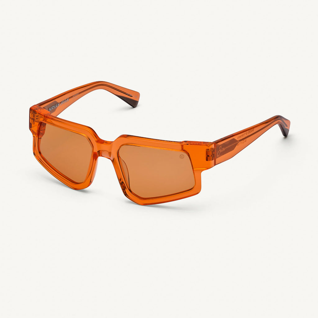 Schütze deine Augen mit Stil! Die Sonnenbrille Shades of Toronto 10:26:13 von Nirvan Javan sorgen für den ultimativen Look – exklusiv bei Brillen Schneider in München.