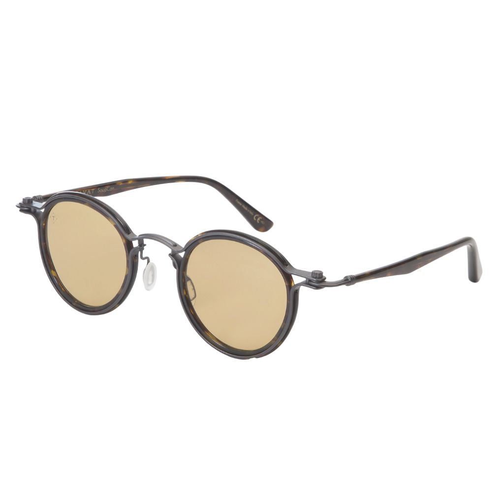TAVAT Eyewear Pantos 2.0 C Gun Havana Seitenansicht – Designer-Sonnenbrille aus Edelstahl und Havanna-Acetat bei Brillen Schneider München